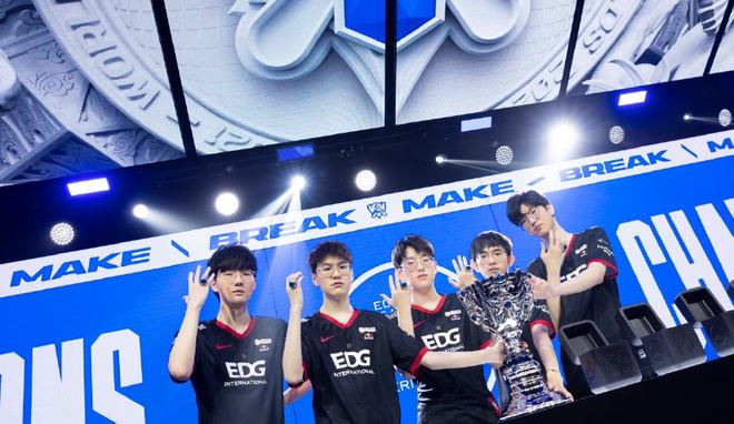 芒特签订了 芒特签订了