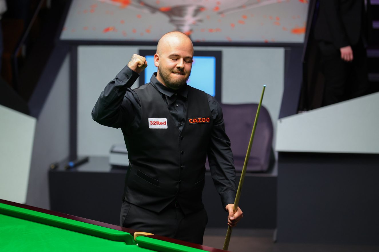 由于密集的 由于密集的